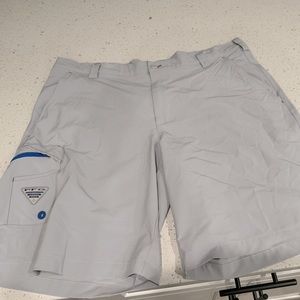 Men’s Columbia Shorts